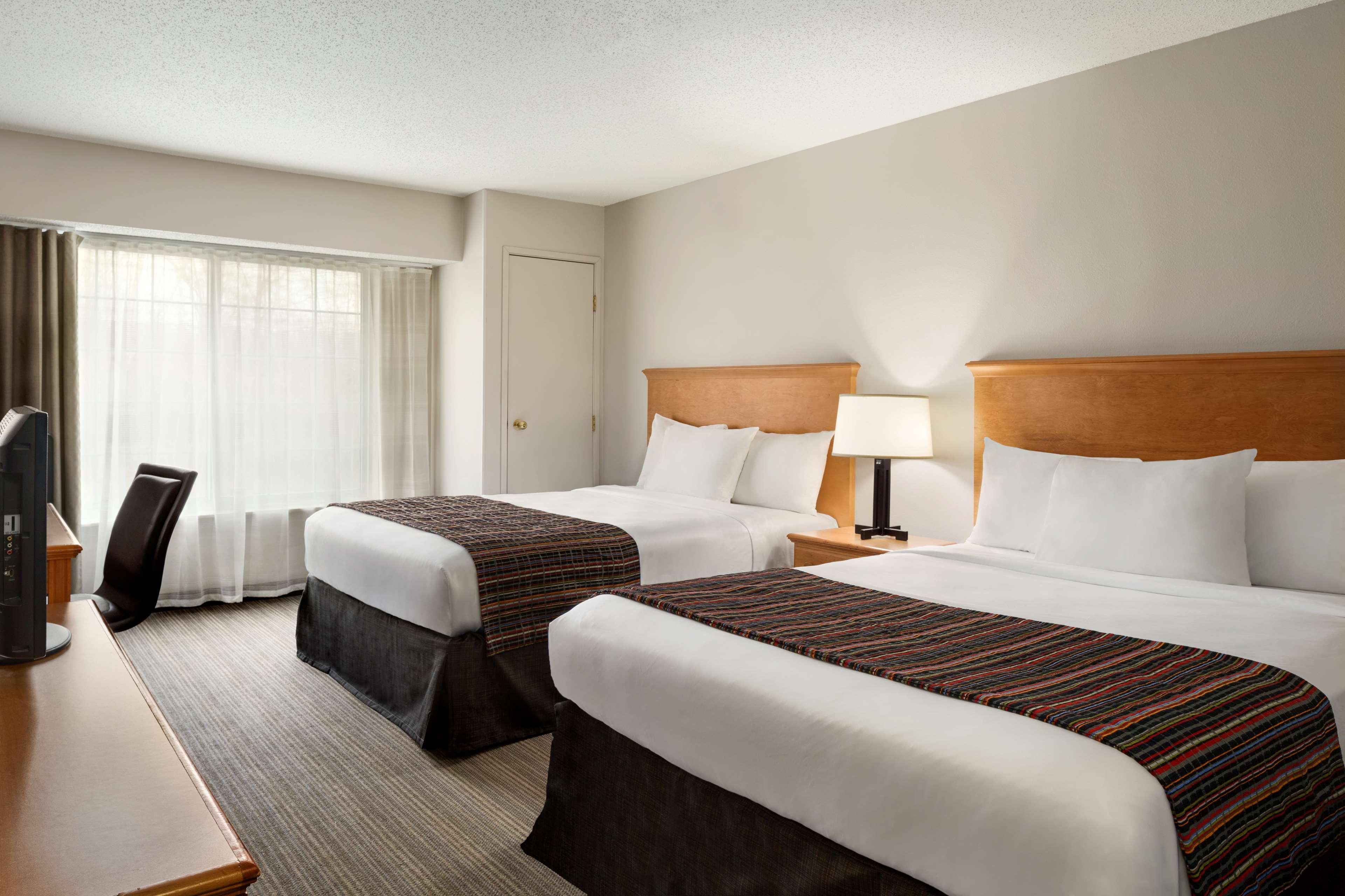 Country Inn & Suites By Radisson, Columbus Airport, Oh Bagian luar foto